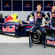 Image for article titled Red Bull Racing 2009 RB5 F1 Car Debuts At Circuito De Jerez, Gets Wings
